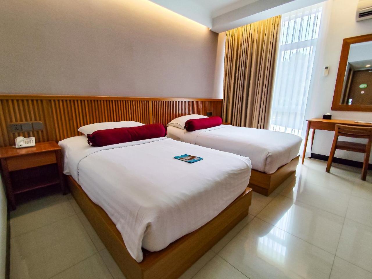 Ivory Hotel