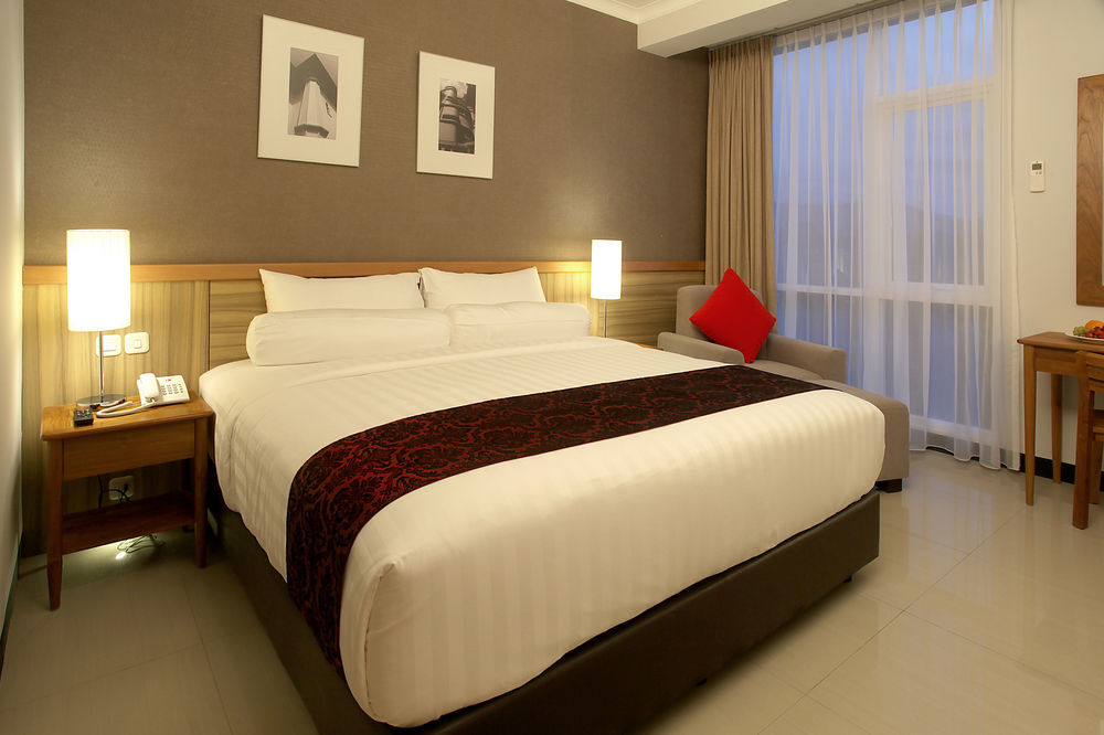 Ivory Hotel 3*
