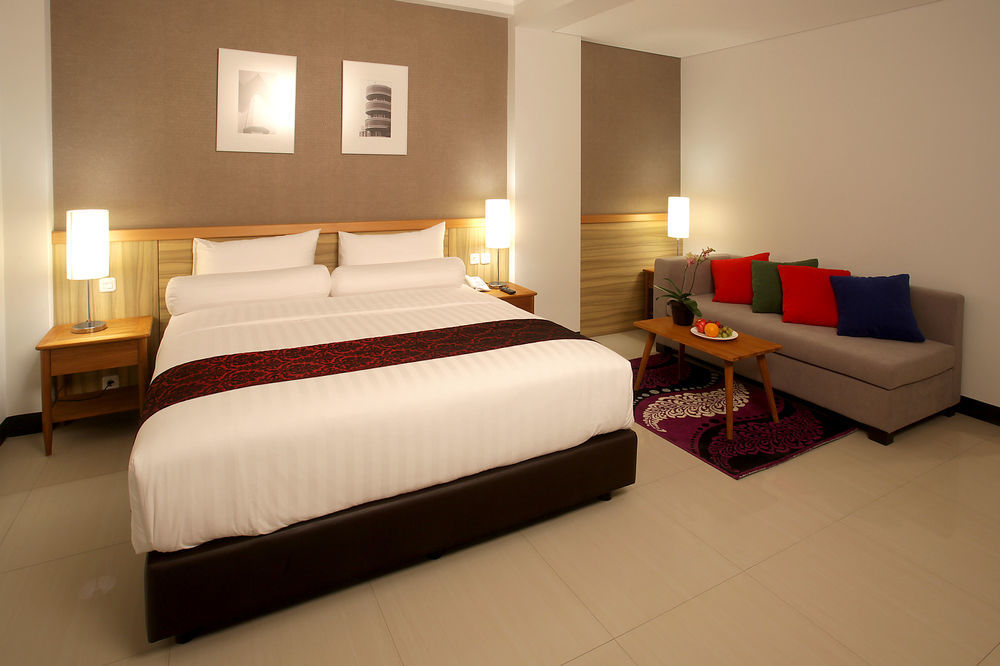 Ivory Hotel