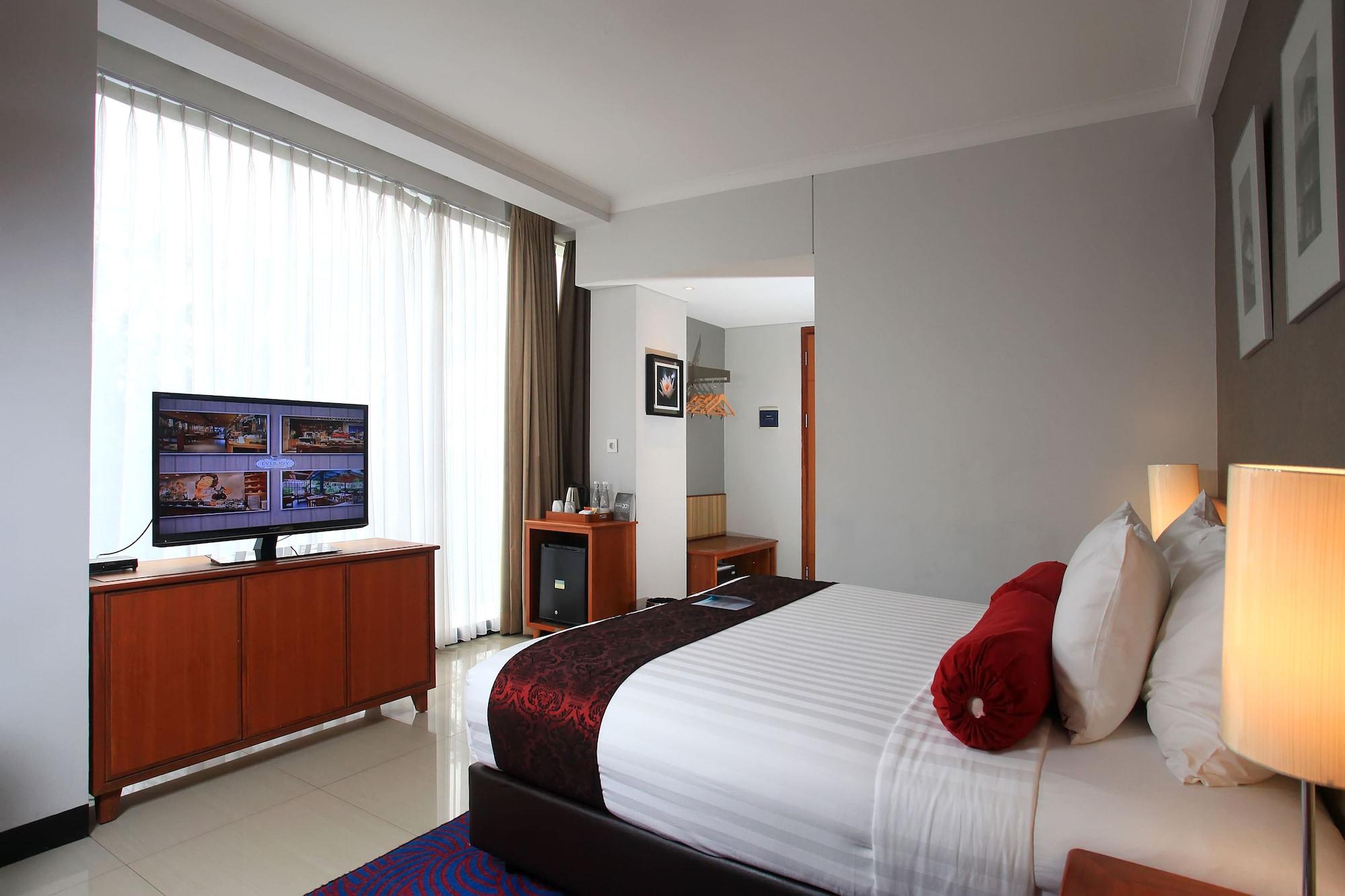 Hotel Ivory 3*