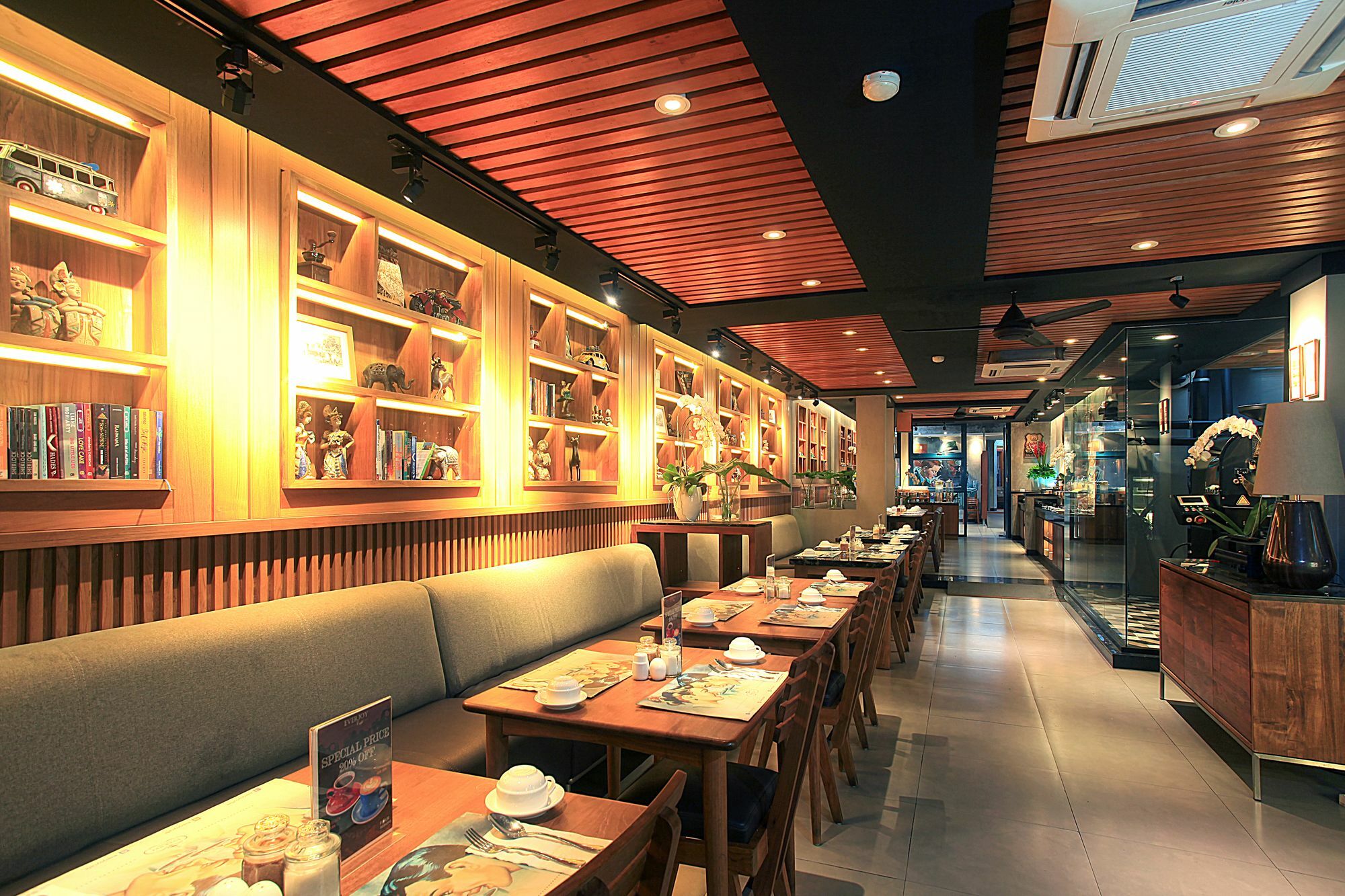 Ivory Hotel 3*